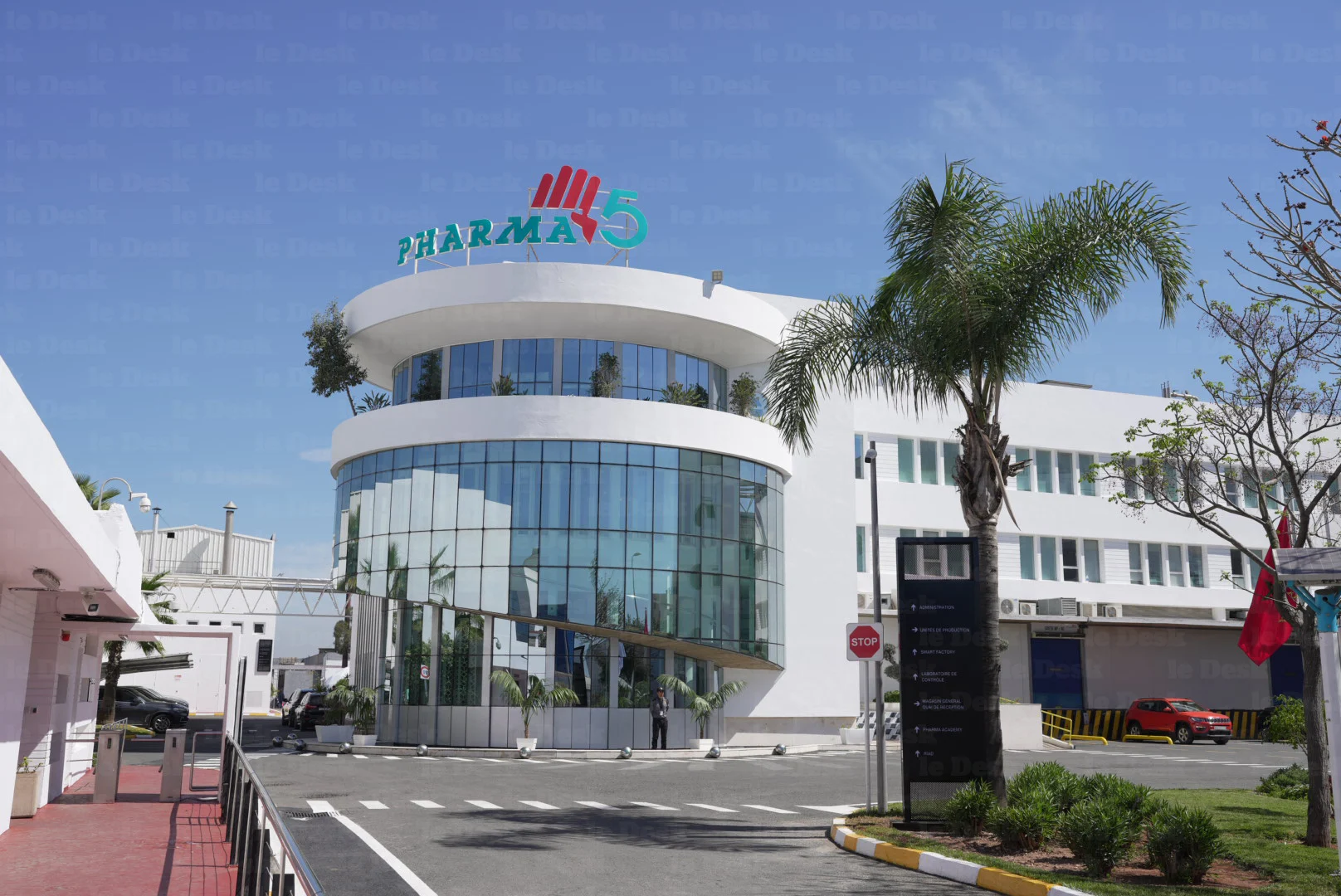 Logo Pharma 5